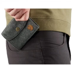 FJÄLLRÄVEN Norrvåge Wallet - Geldbeutel 8 FJÄLLRÄVEN Norrvåge Wallet - Geldbeutel -Outwell Deutschland Verkaufs-Shop fjaellraeven norrvaage wallet geldbeutel detail 4